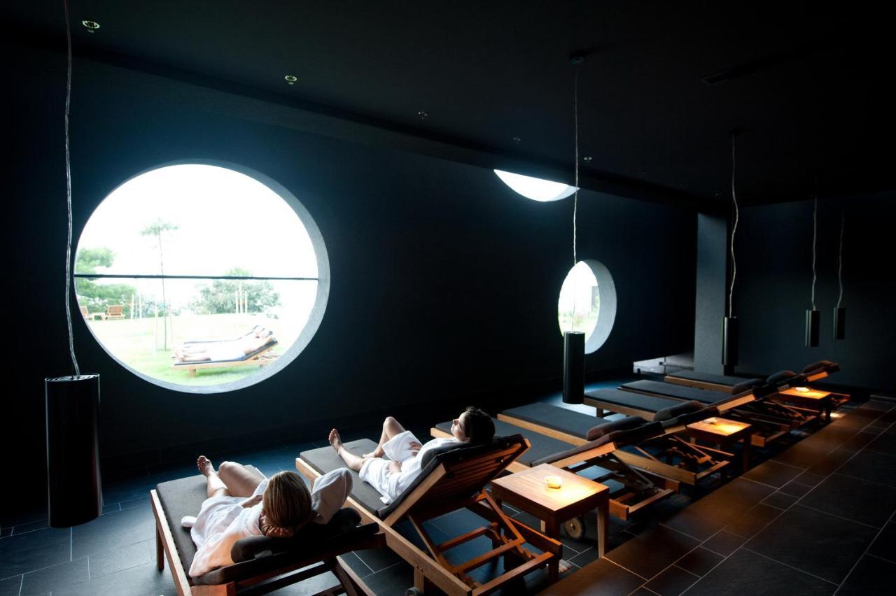 Falkensteiner Hotel & Spa Iadera Petrčane Dış mekan fotoğraf Interior of the library
