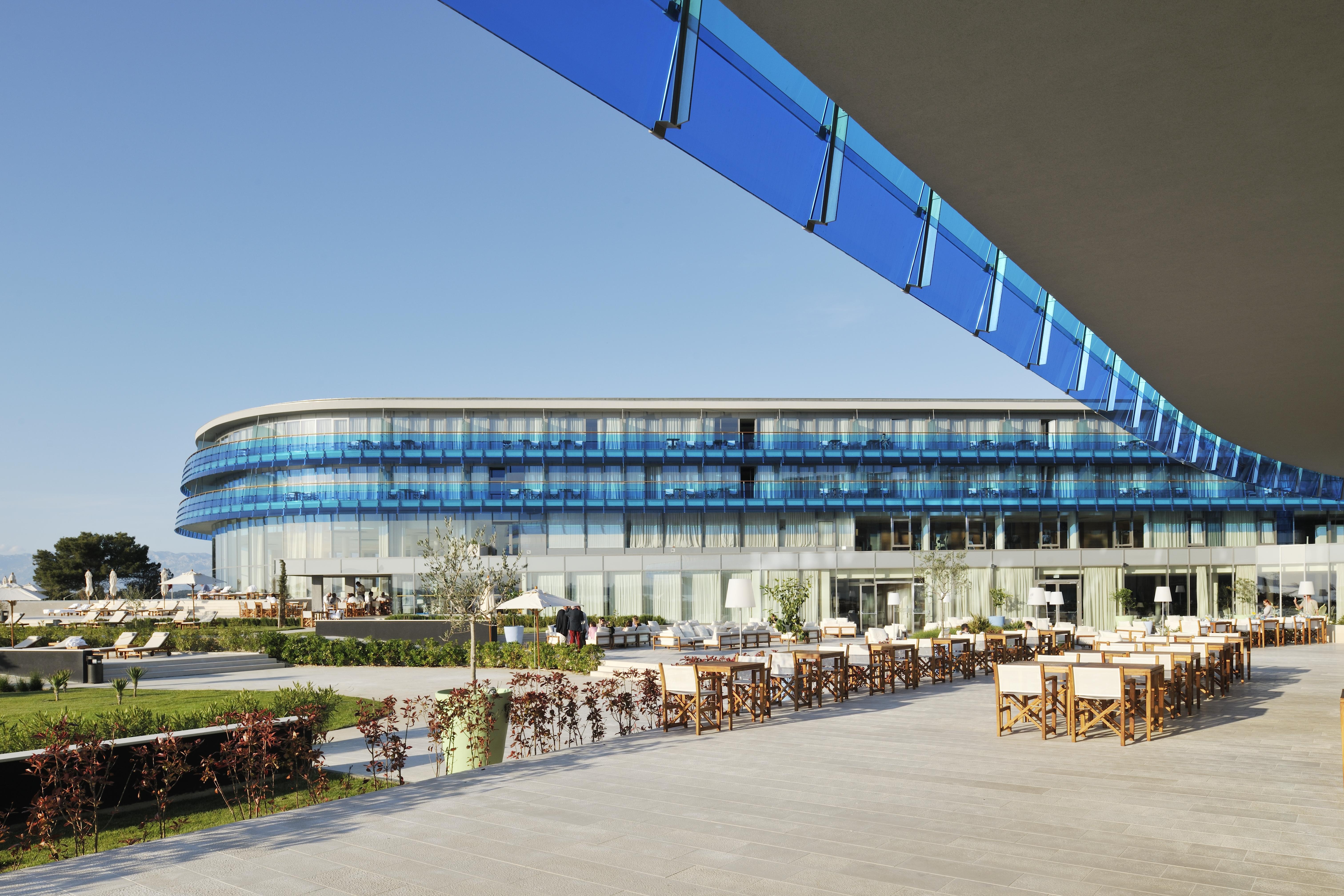 Falkensteiner Hotel & Spa Iadera Petrčane Dış mekan fotoğraf The hotel's main building